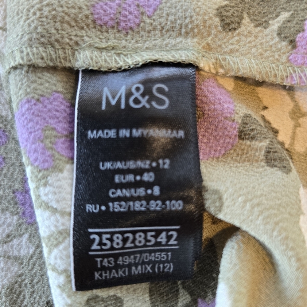 M & S Collectons Floral Lavender Olive Green 3/4 Sleeve Blouse 8 - Picture 9 of 12